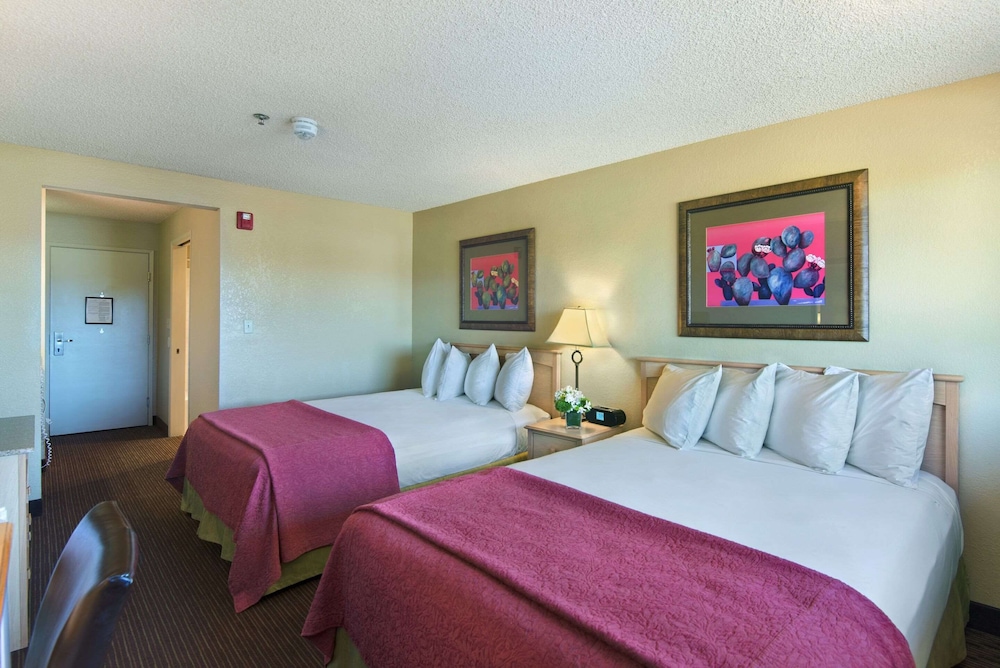 Room, 2 Queen Beds, Accessible