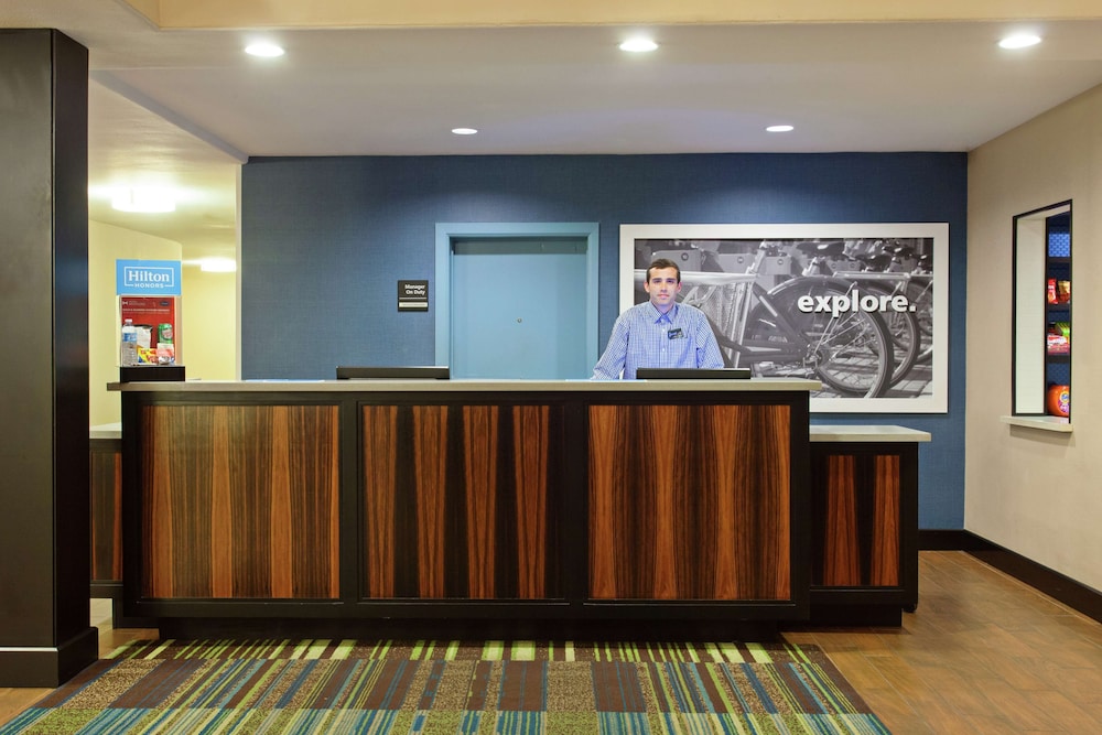 Hampton Inn Morgan Hill 3/39