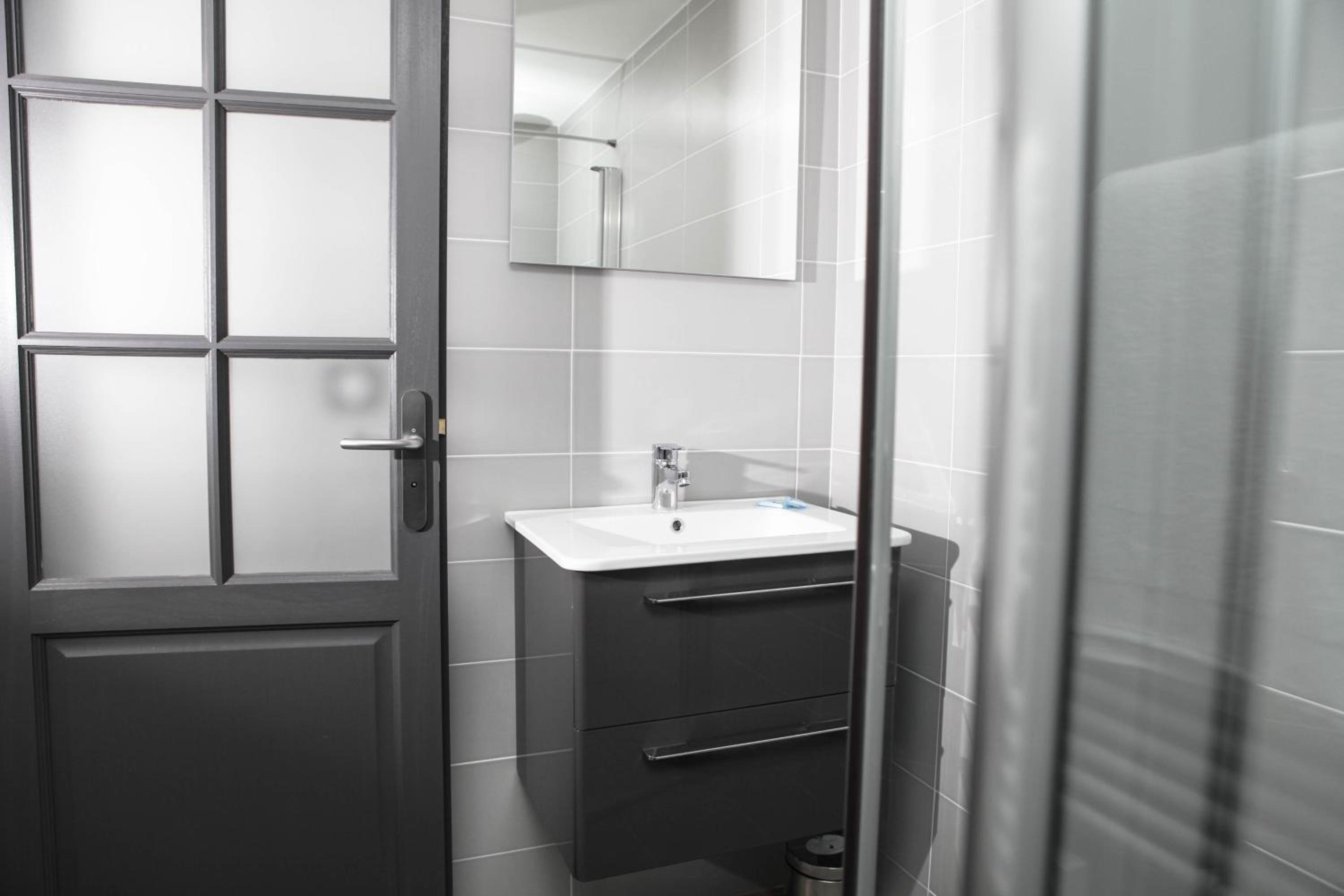 514 Appart Hotel 48/50
