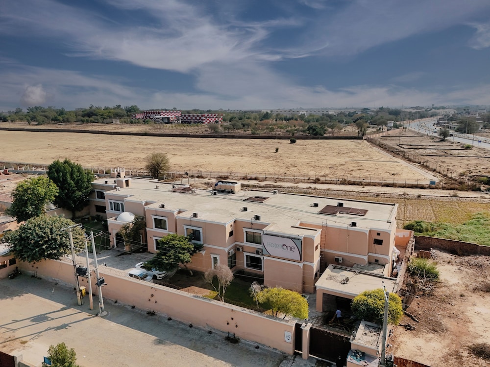 Hotel One Bahawalpur in BAHAWALPUR