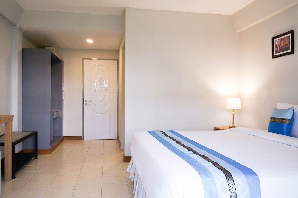 RATANA HOTEL CHIANG MAI 19/49