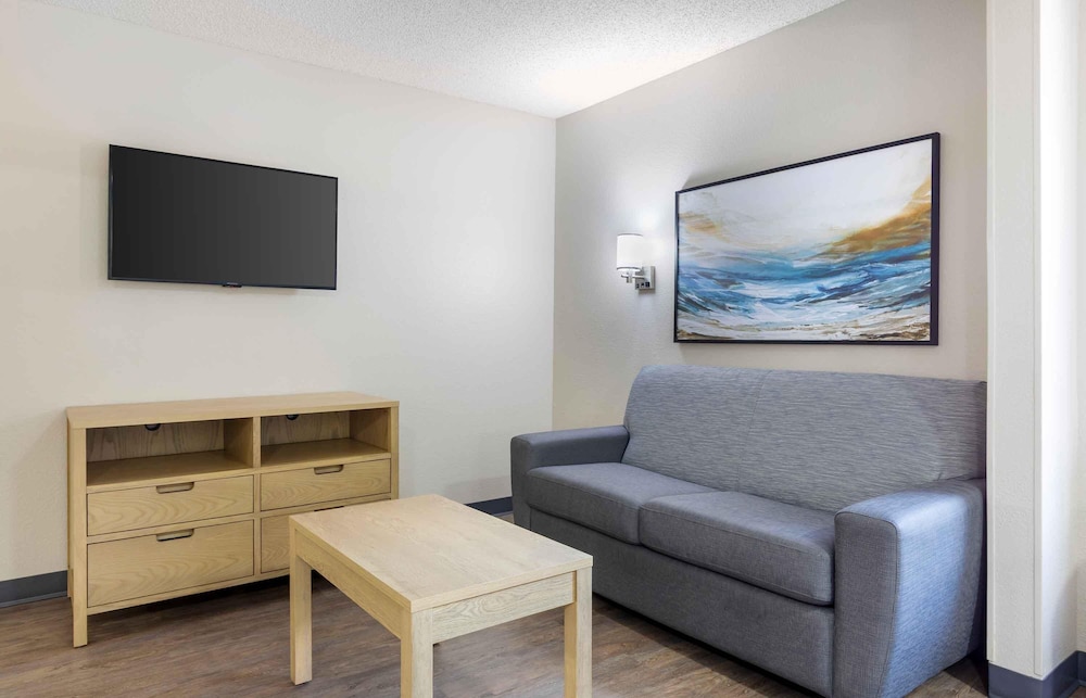 Extended Stay America - Arlington - Six Flags 26/50