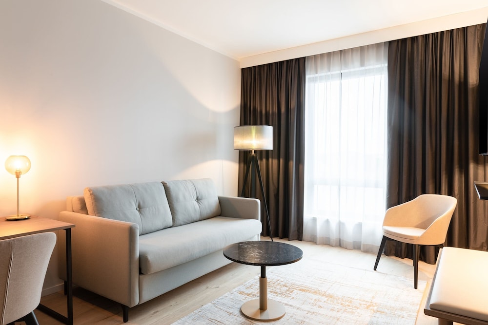 AC Hotel Inverness 34/60