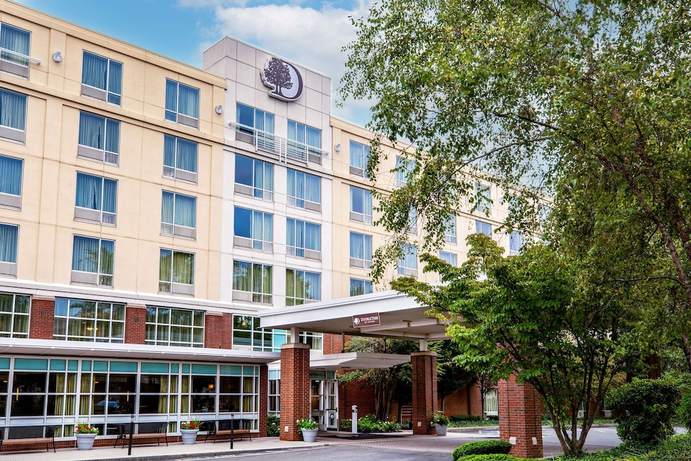 DoubleTree by Hilton Boston Bayside 7/44
