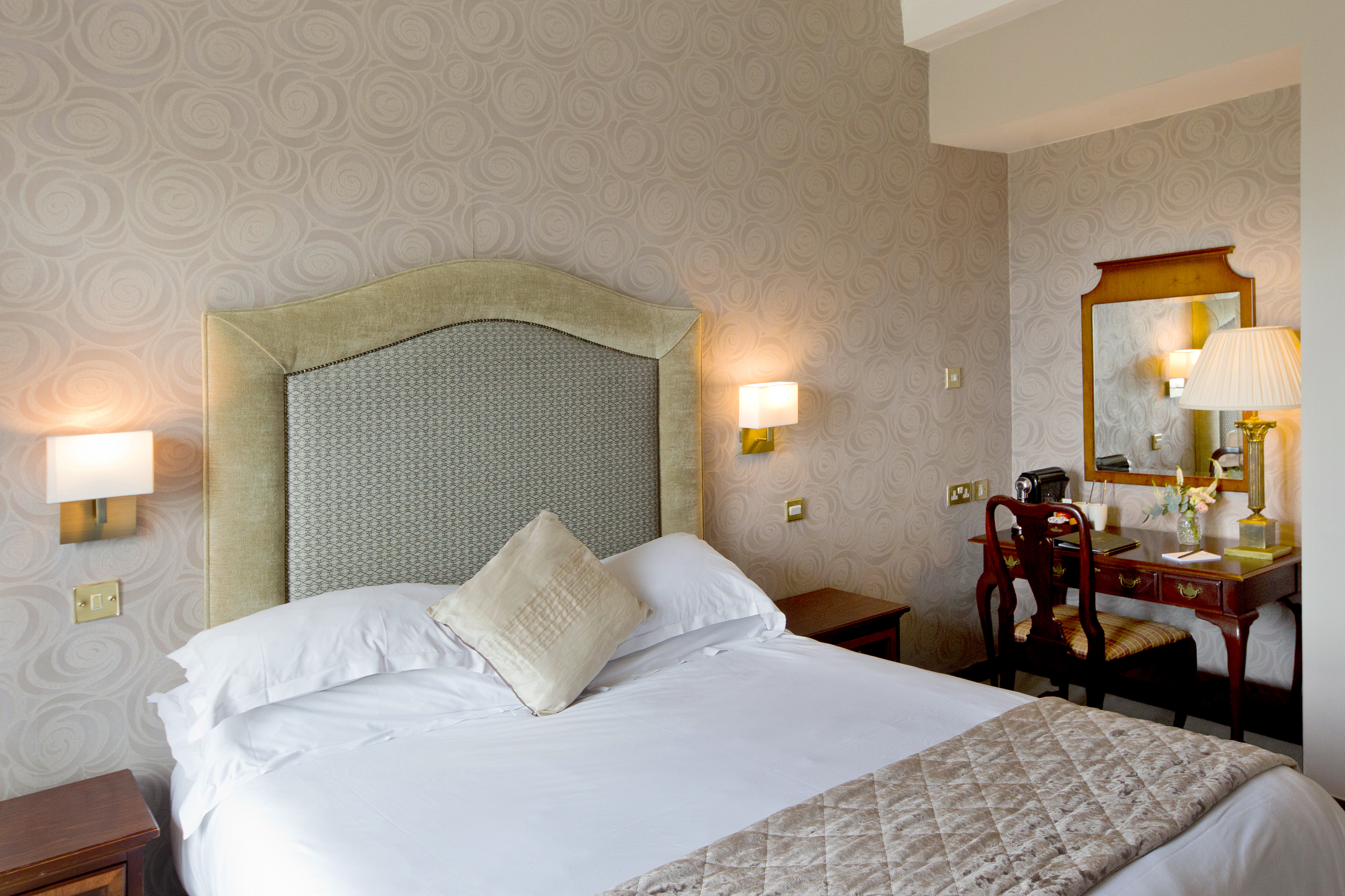 ROOM, DOUBLE BED, BALCONY