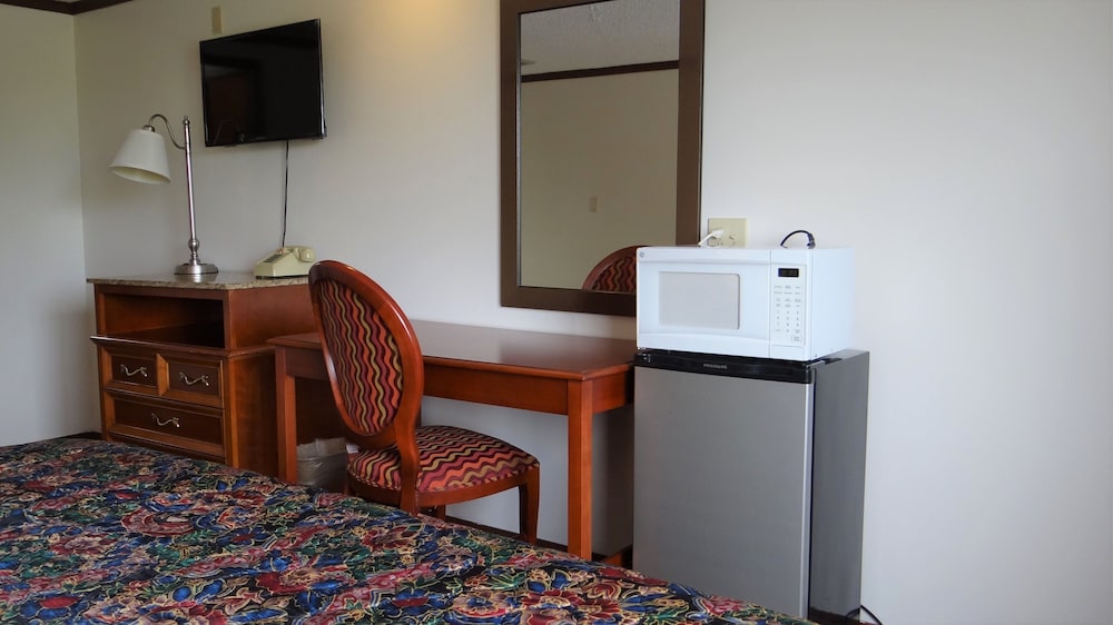 Bayshore Inn 30/40