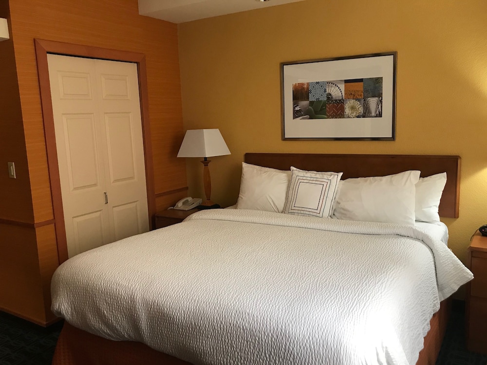 Fairfield Inn & Suites Sacramento Airport Natomas 6/23