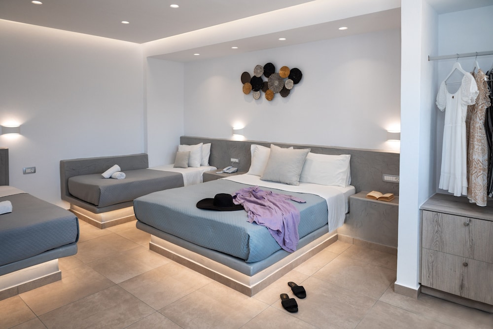 Perissa Bay Hotel 6/50