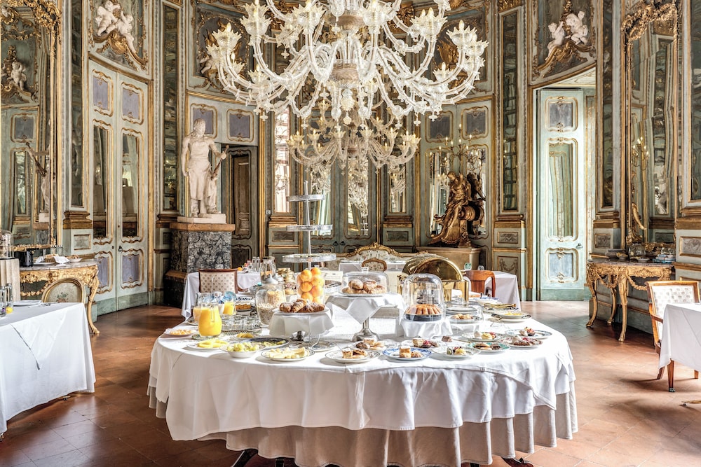 Palazzo Doria Napoli 38/50