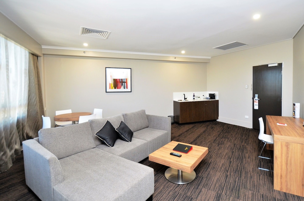 HOTEL GRAND CHANCELLOR TOWNSVILLE 34/62