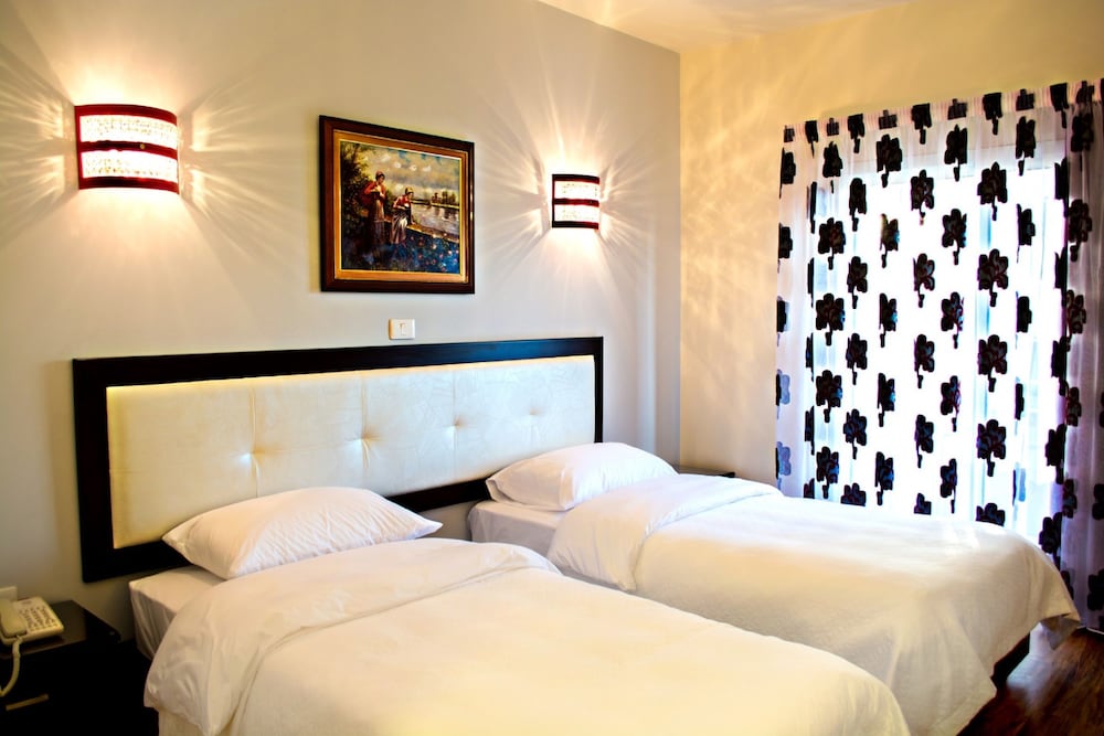 Al Murjan Palace Hotel, Jounieh 20/77