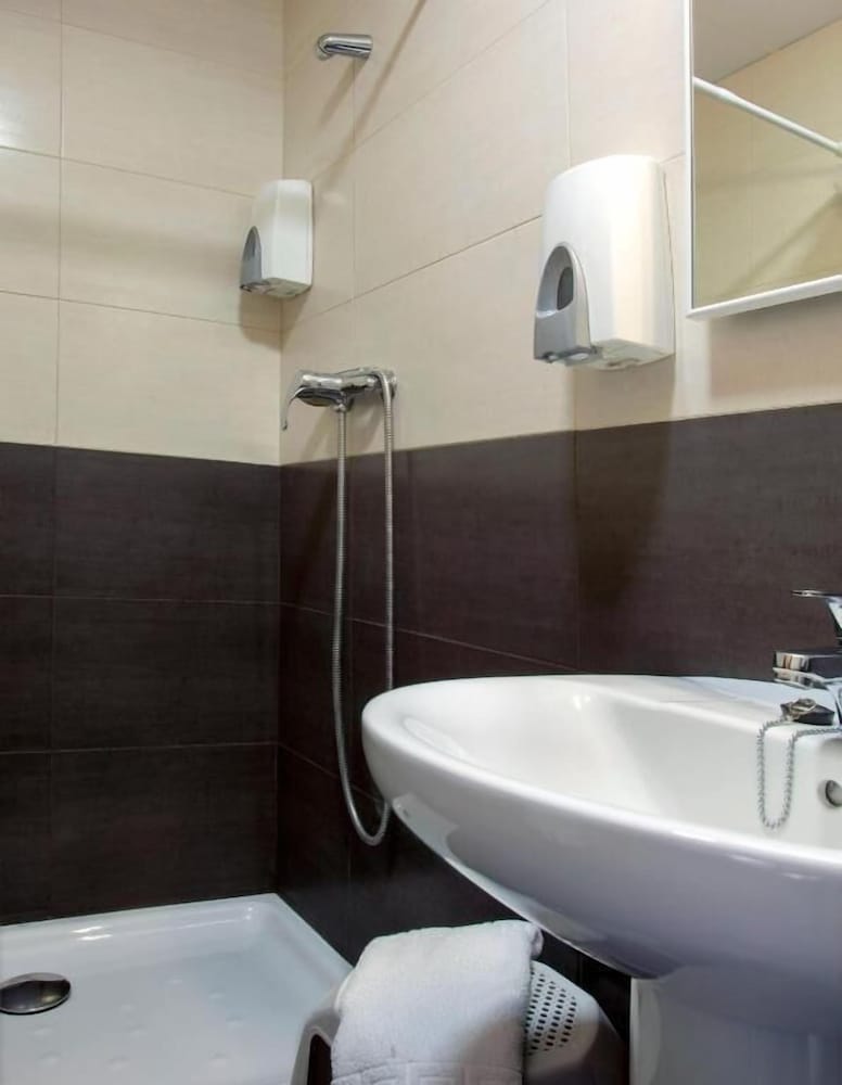 Hostal Sans 48/50