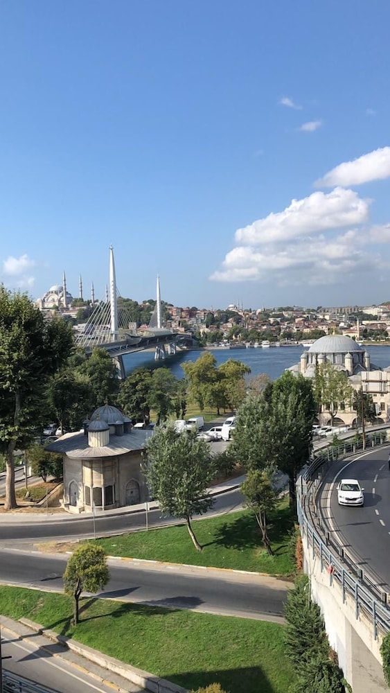 Galatolia Suites 45/50