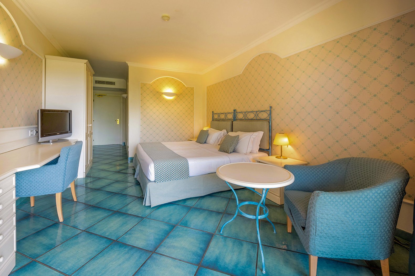 Hotel Santa Gilla 23/66