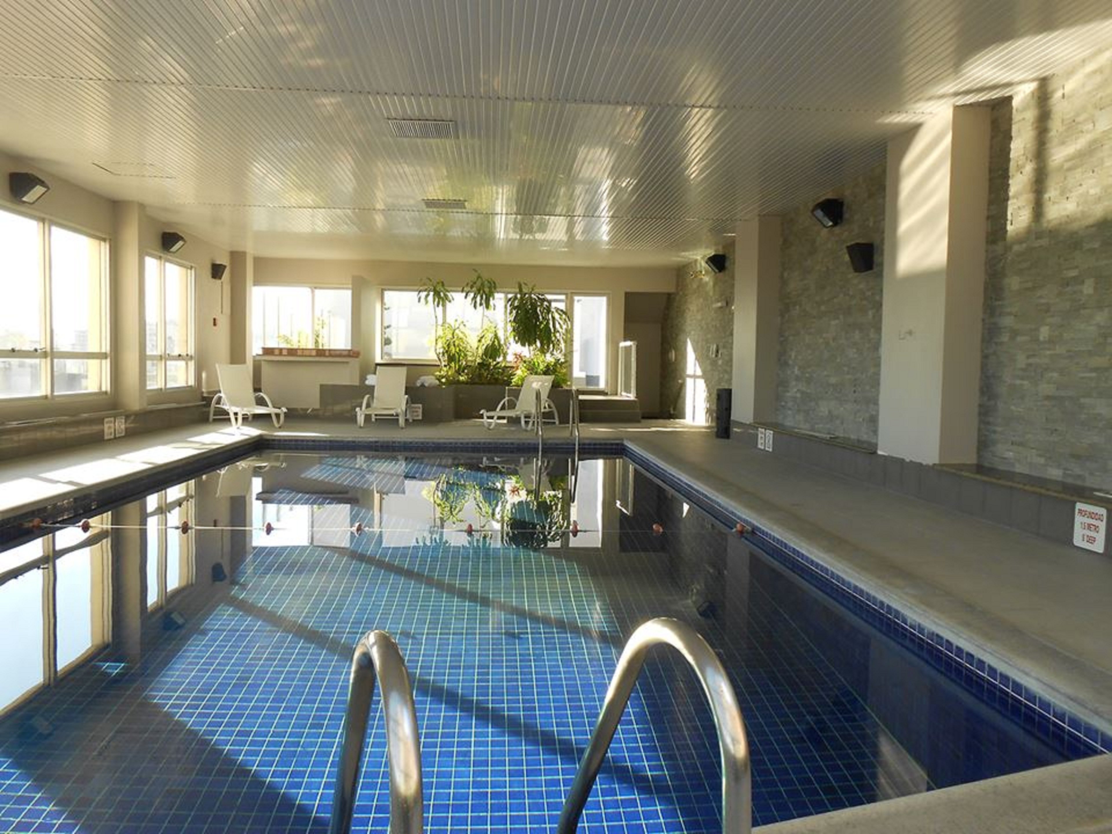 Holiday Inn Montevideo 38/81