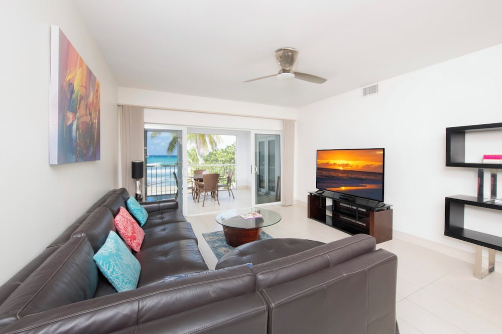 Grandview Condominiums 48/79