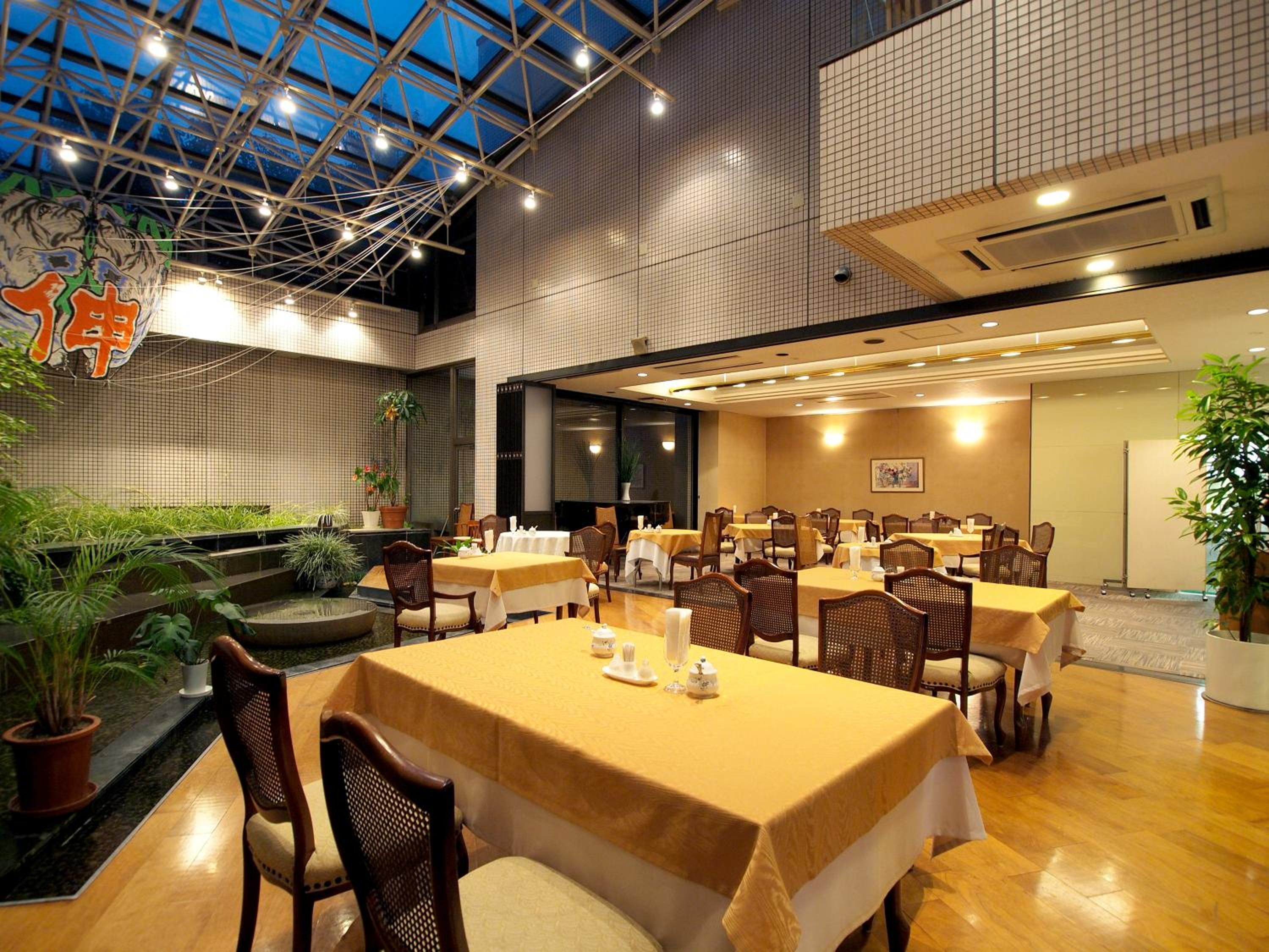 Yokaichi Royal Hotel 40/58