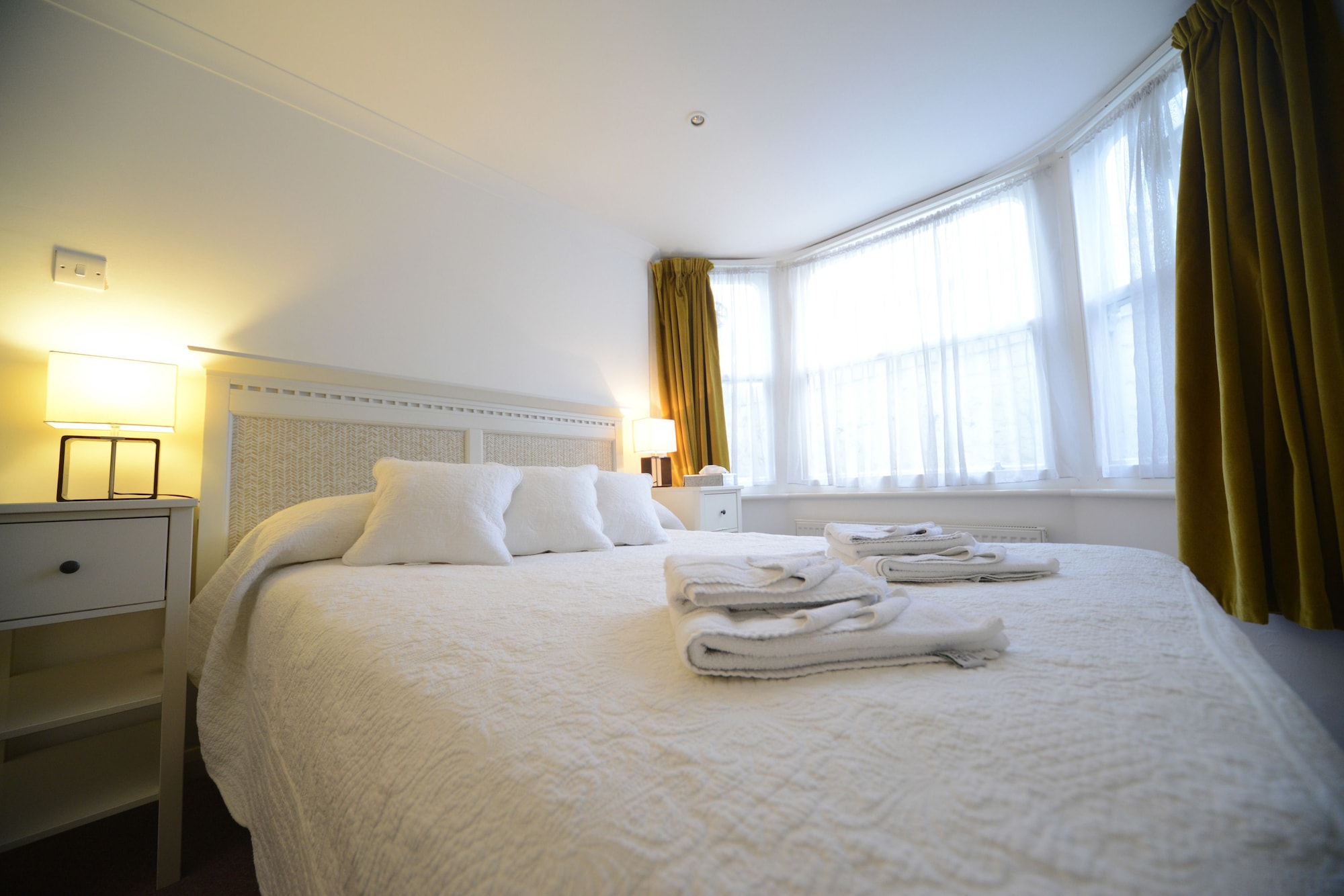 Room, Double Bed