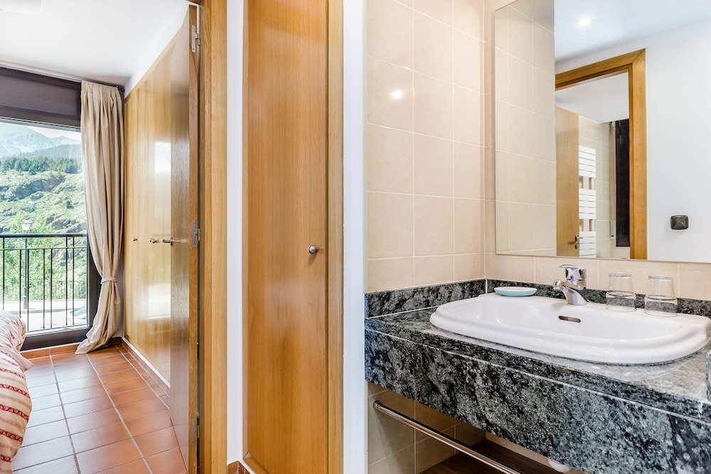 APARTAMENTS PRAT DE LES MOLLERES 28/31
