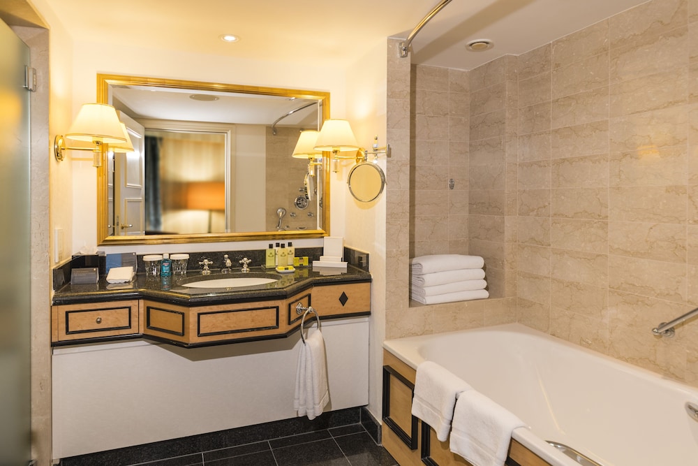 Intercontinental Vienna Hotel 16/81