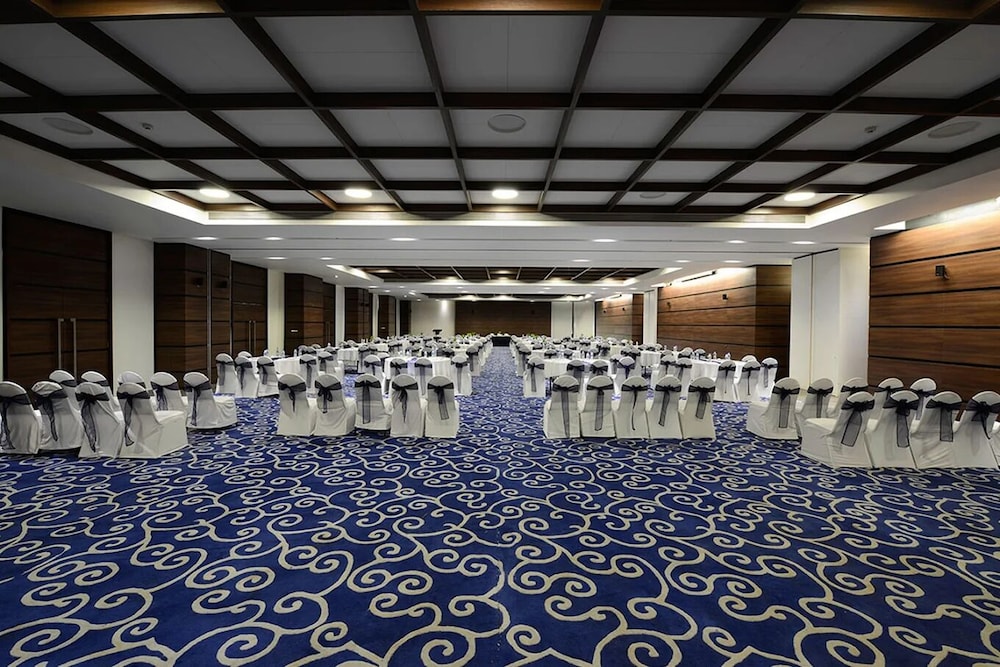 Athiva Resort & Spa Khandala 21/48