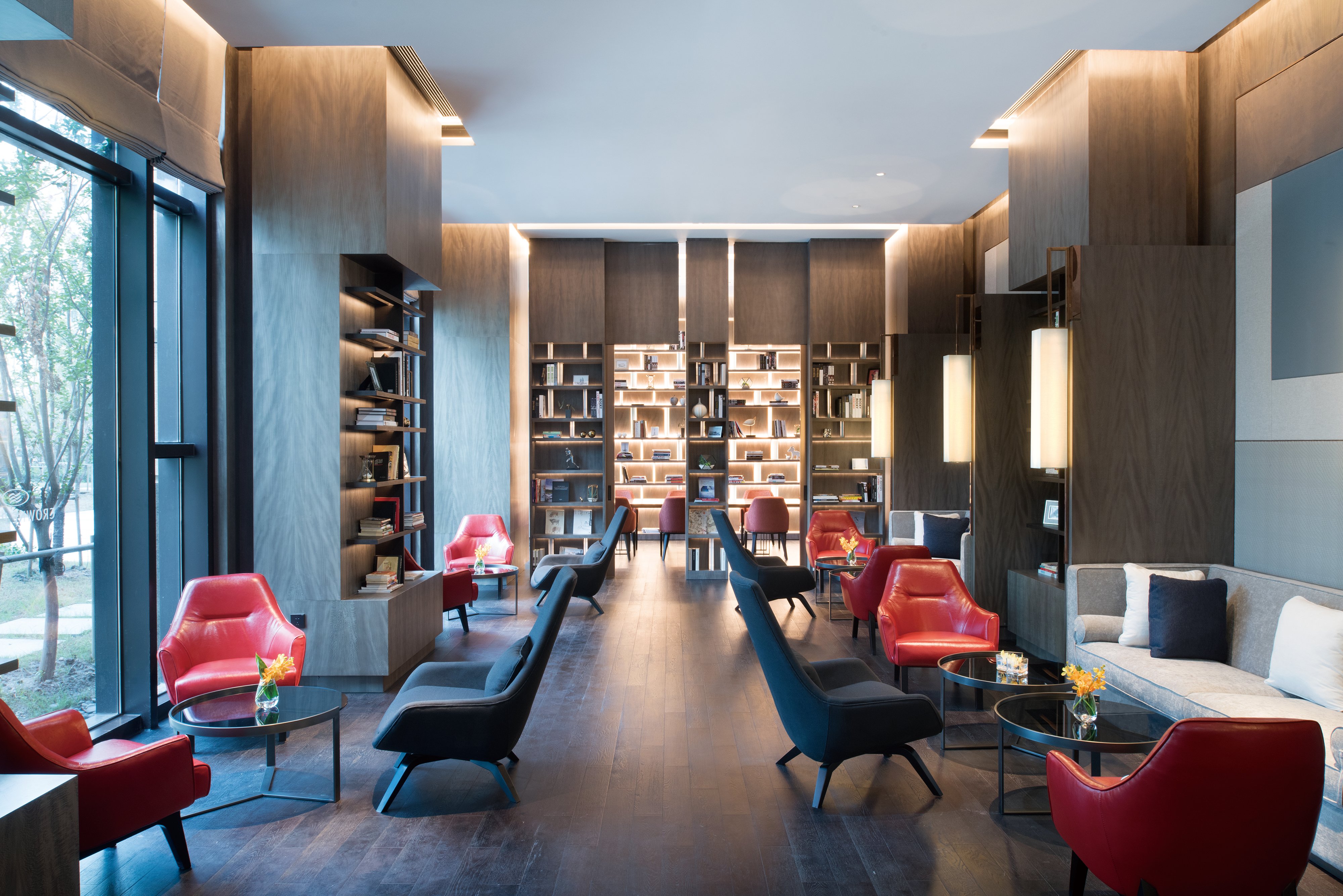 CROWNE PLAZA SHANGHAI PUJIANG 66/68