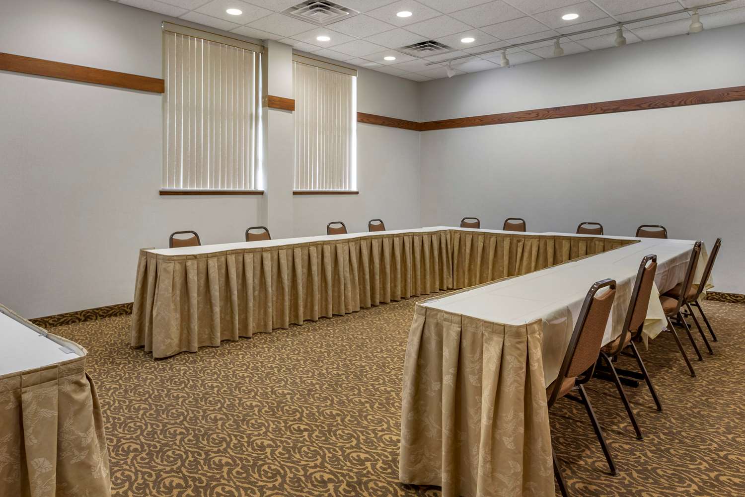 Comfort Inn Okemos - East Lansing 35/38