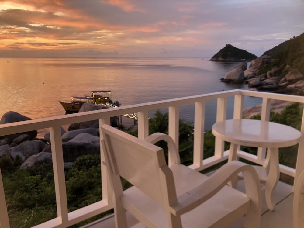 KOH TAO HILLSIDE RESORT 57/66