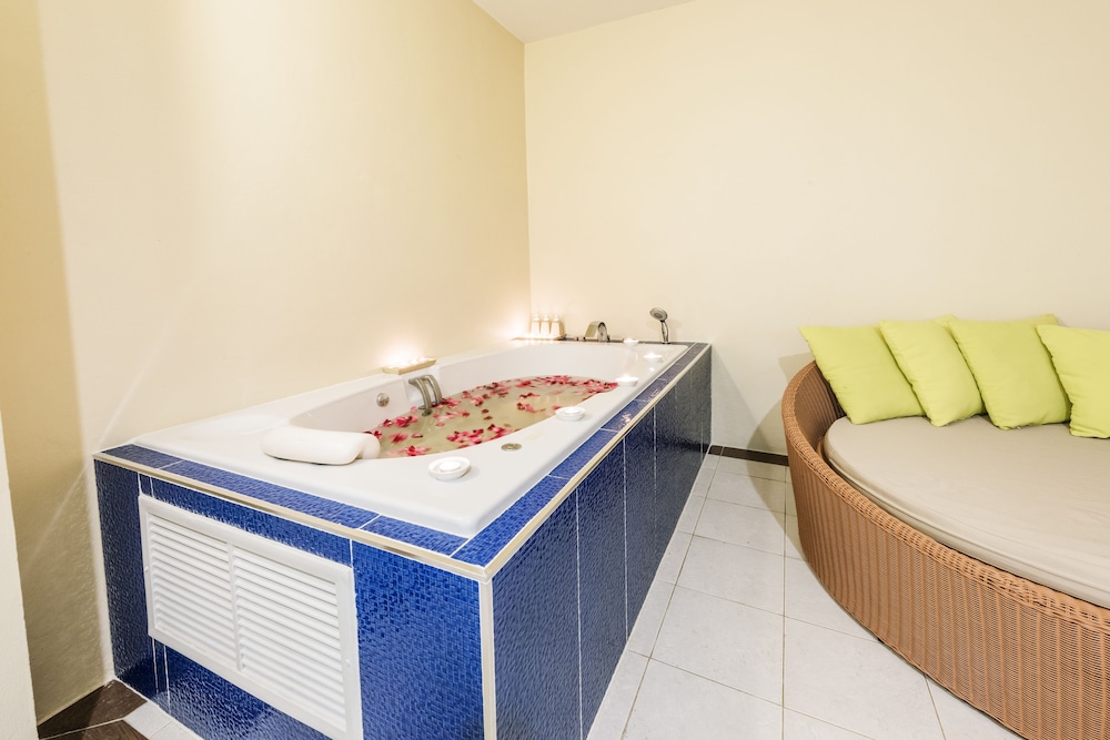 Kiang Haad Beach Hua Hin 57/74