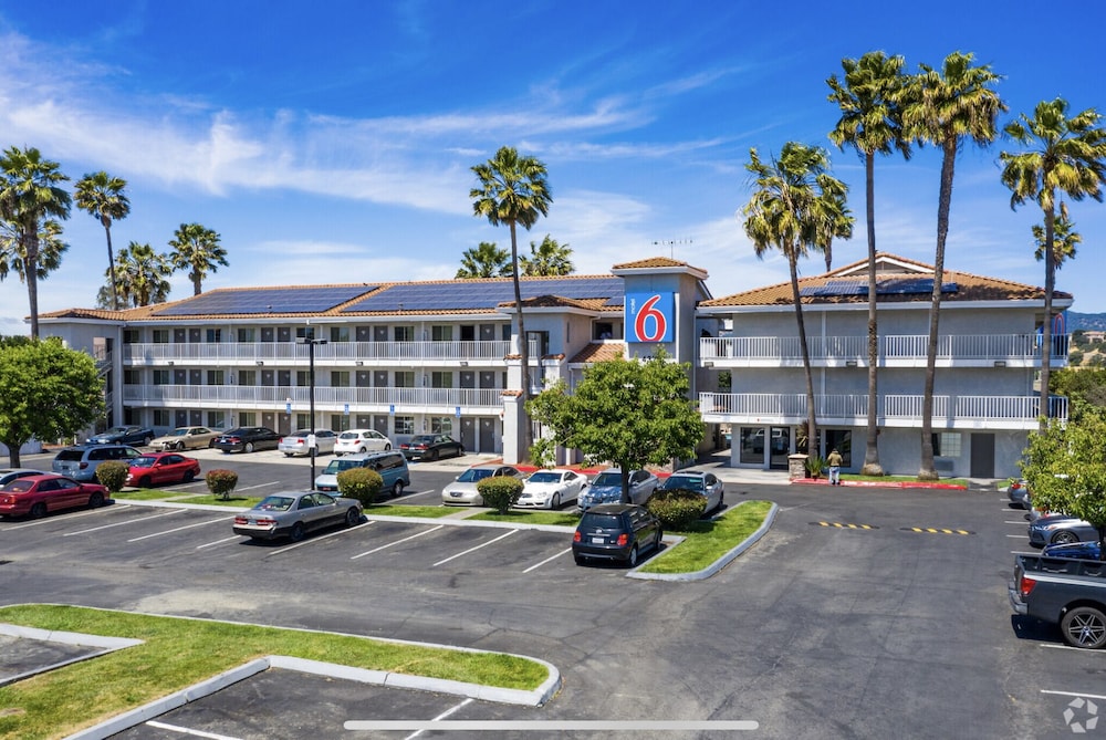 Motel6 Fairfield, CA - Napa Valley 36/40