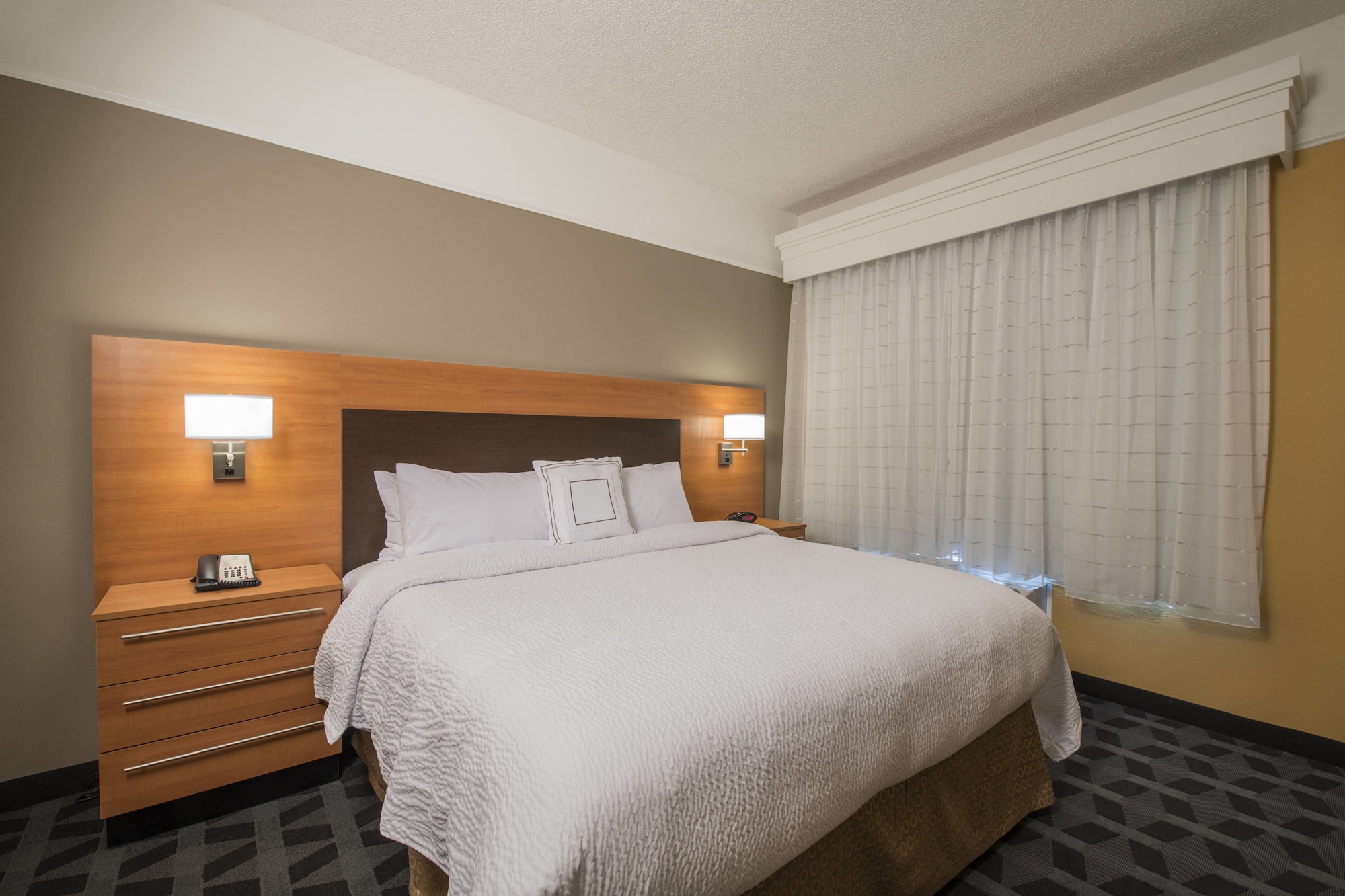 1 Bedroom, Suite, King Bed, Sofa