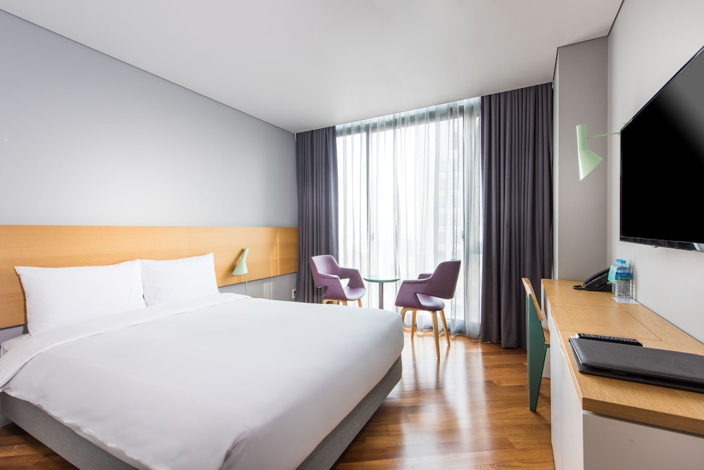 Hotel Peyto 8/62