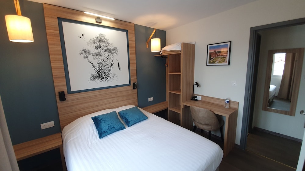 Logis Hotel Les Pasteliers 6/36