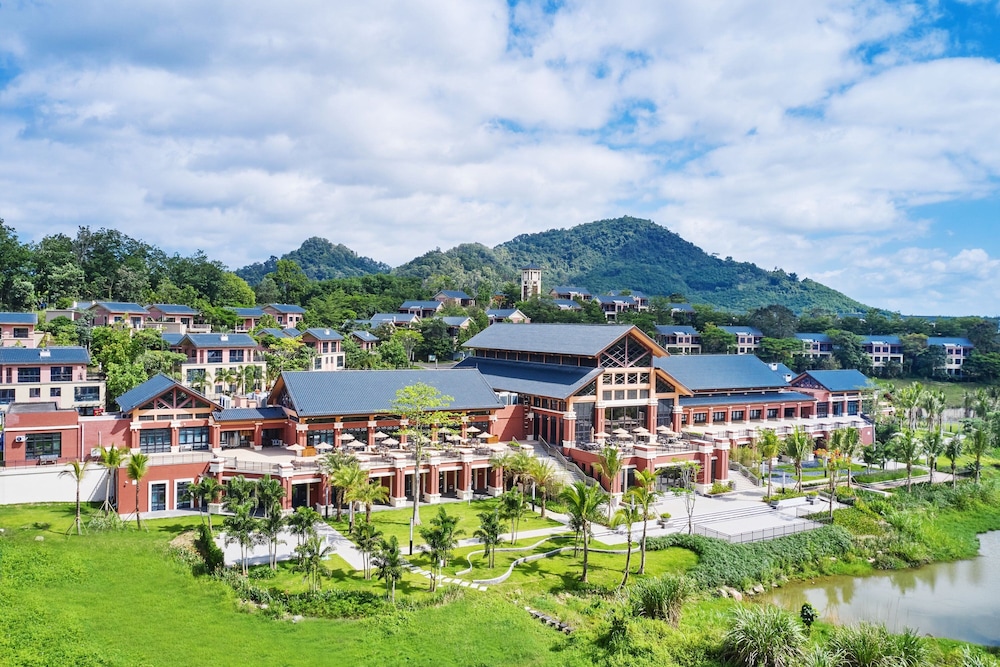 Four Points by Sheraton Hainan, Qiongzhong 20/21