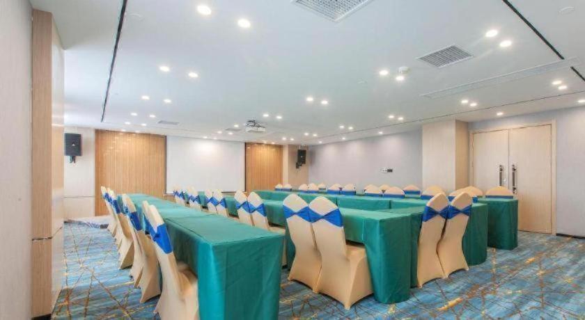City Comfort Inn (Wuhan Panlongcheng Baishang Shopping Center) 46/50