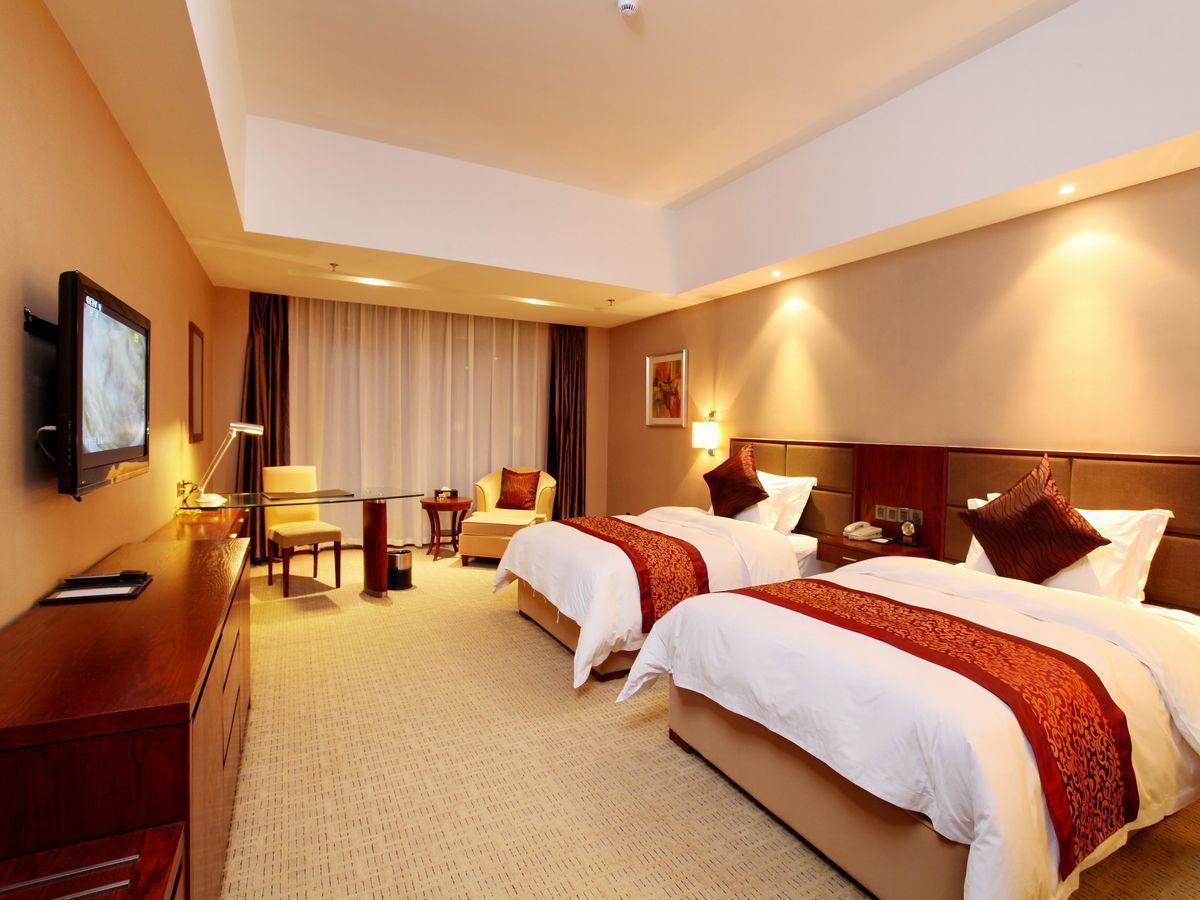 Blue Horizon International Hotel 10/50