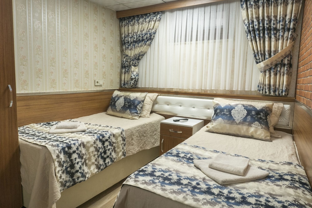 KOCAK PENSION OTEL 7/29