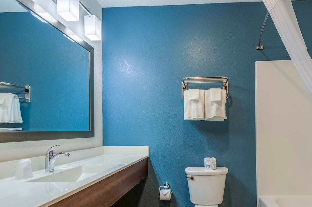 WoodSpring Suites Naples West 20/50