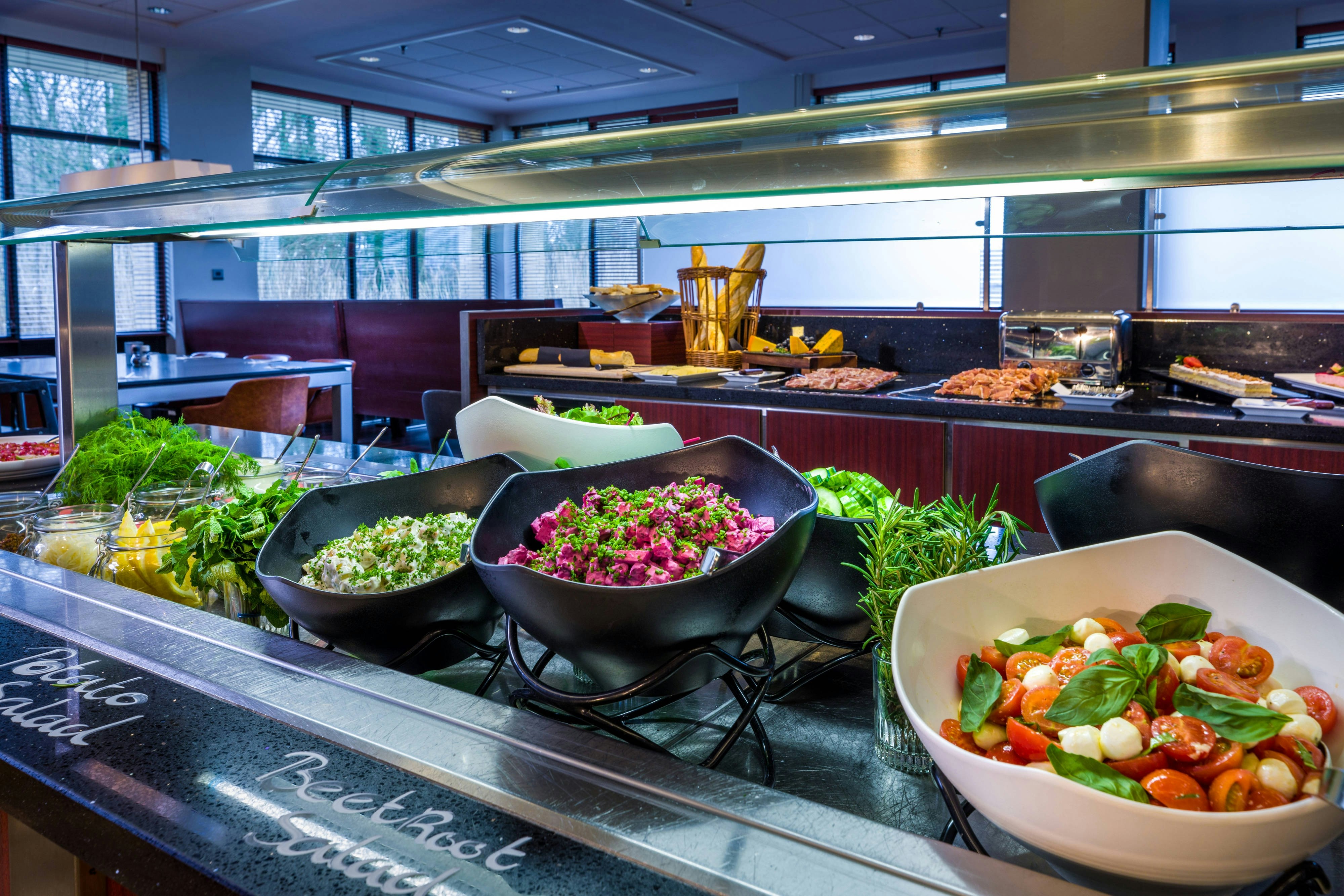Courtyard By Marriott Amsterdam Airport 25/75