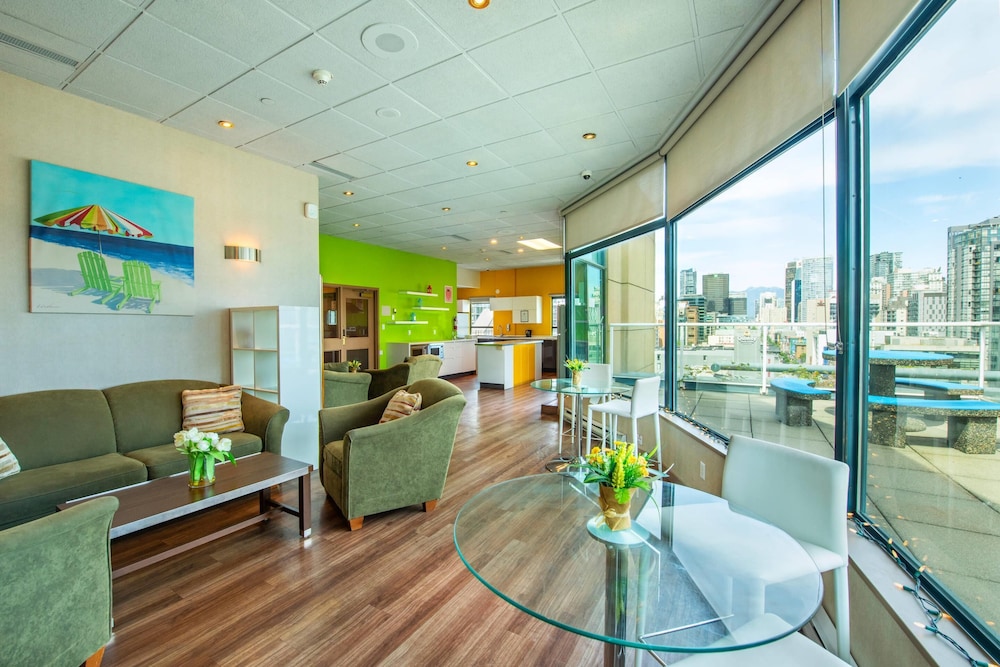 Grand Park Hotel & Suites Downtown Vancouver, Ascend Hotel Collection 51/63