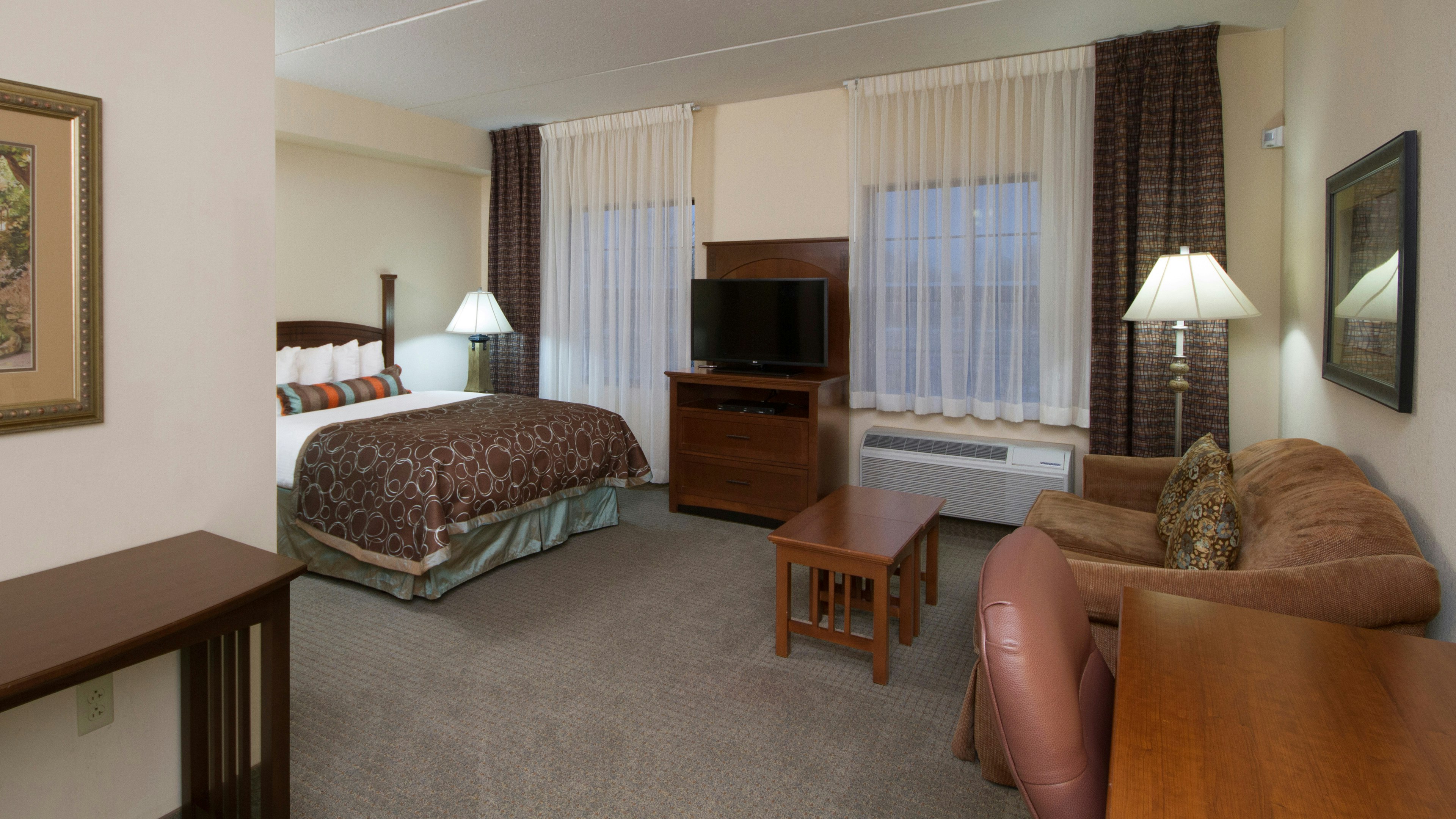 Staybridge Suites Buffalo 44/76