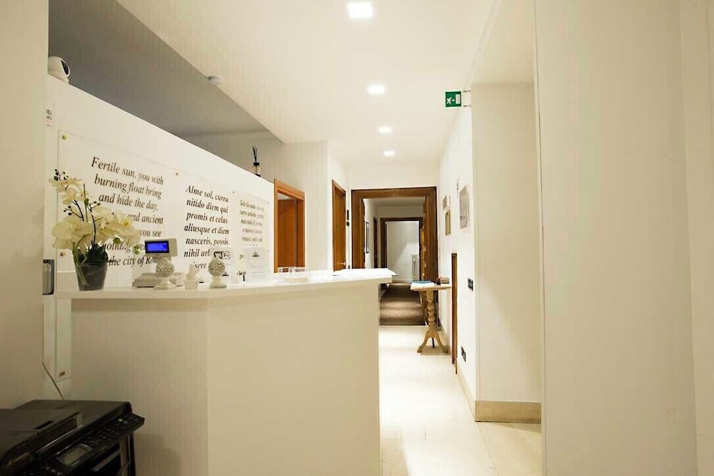 Saint Peter Six Rooms And Suites 10/67