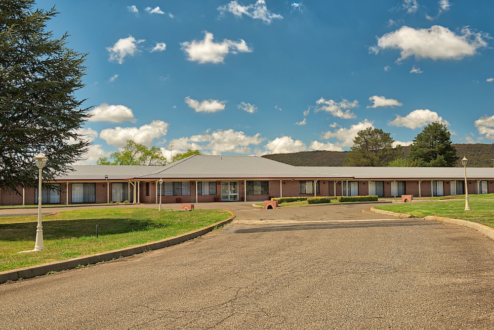 Bushmans Motor Inn 1/37