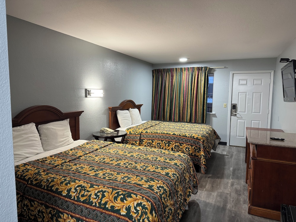 Claremore Motor Inn 20/34