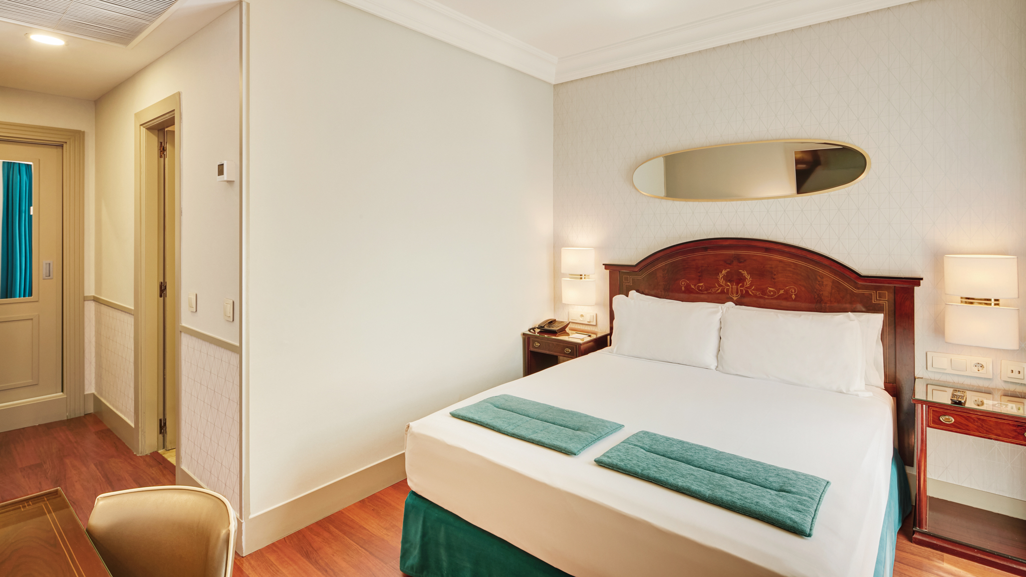 Room, Single, Double Bed, Square View، Sercotel Gran Hotel Conde Duque 4/8