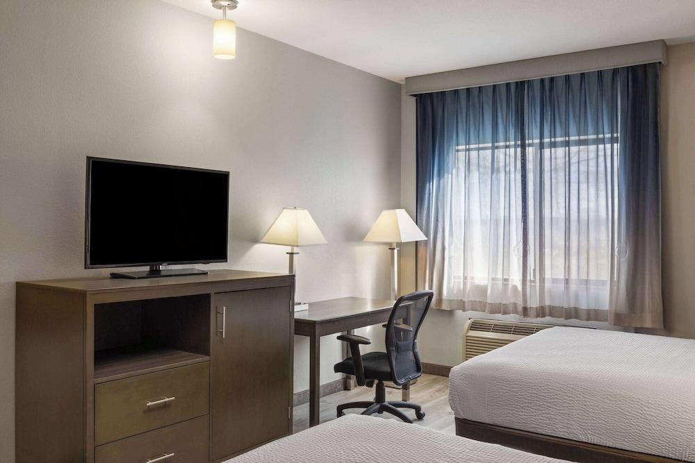 Baymont by Wyndham Moses Lake 36/48
