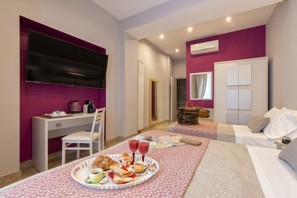 Five Rooms Rome 52/63