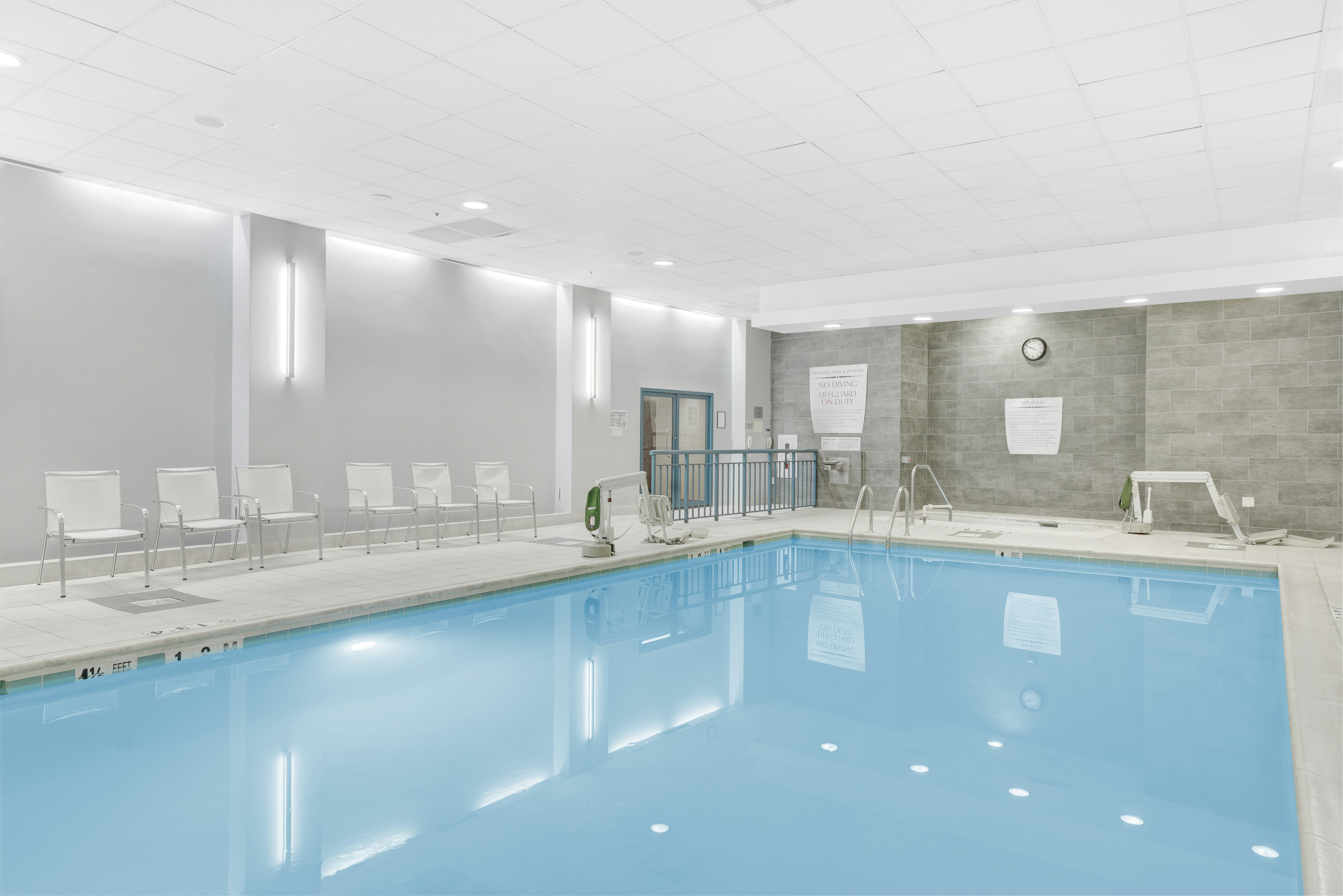 Embassy Suites Alexandria Old Town 17/51