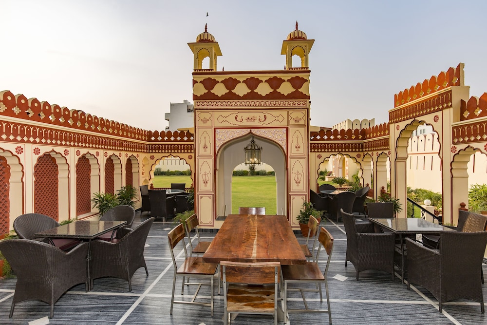 Umaid Haveli-A Heritage Style Hotel & Resort 41/66