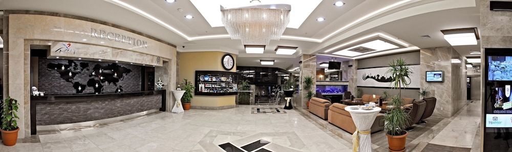 Selcuk Hotel Sems I Tebrizi 10/93